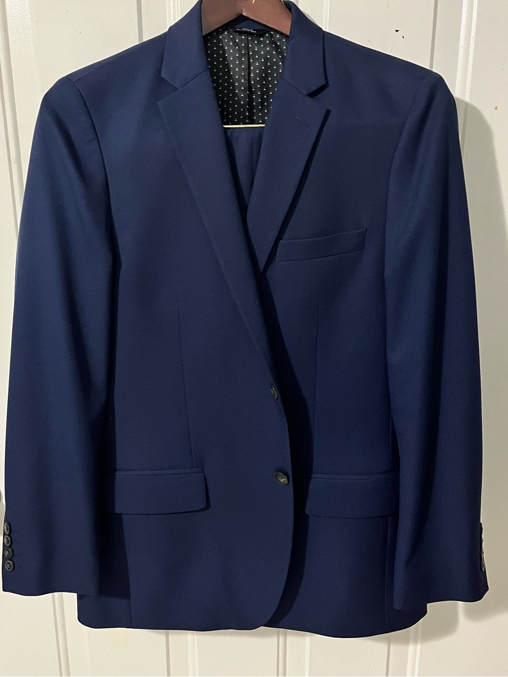 Haggar Navy Two-Piece Suit - Blazer & Trousers 42R Pant Size 34x30 - Picture 7 of 7
